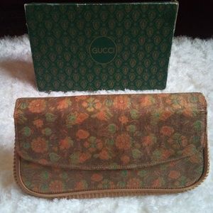 RARE VINTAGE GUCCI Clutch and Box
